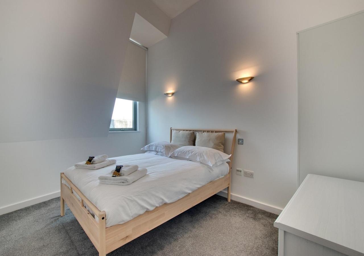 Crown Apartments 5A By Week2Week Newcastle upon Tyne Bagian luar foto